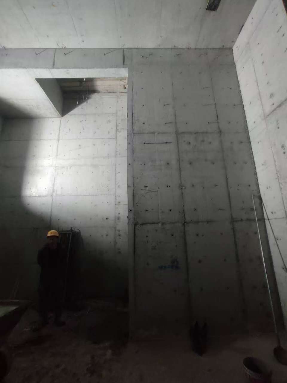 乐亭墙上开槽钢筋断了有影响吗